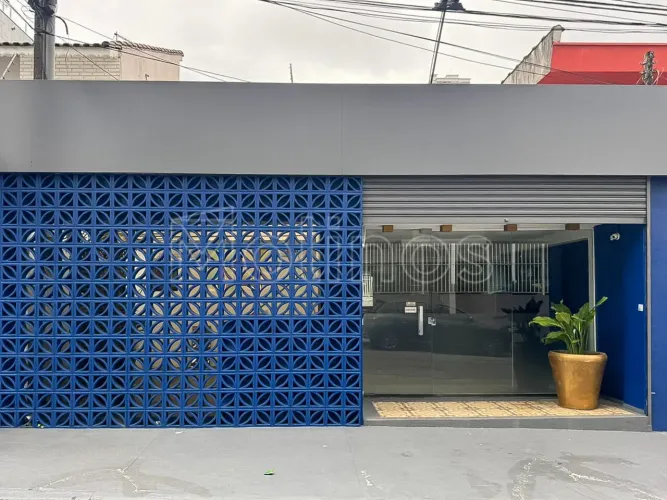Conjunto comercial para consultório médico para locação em frente ao Hospital São Luiz - T