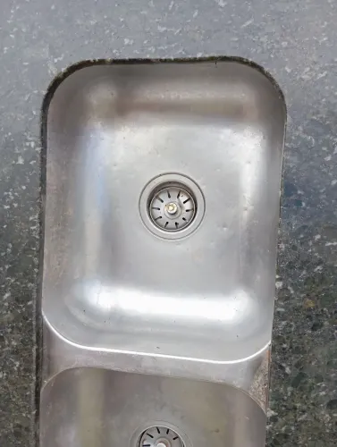 Pia cozinha 2 cubas granito