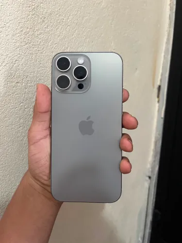 iPhone 16 Prox Max Cinza 256gb 92% de Bateria