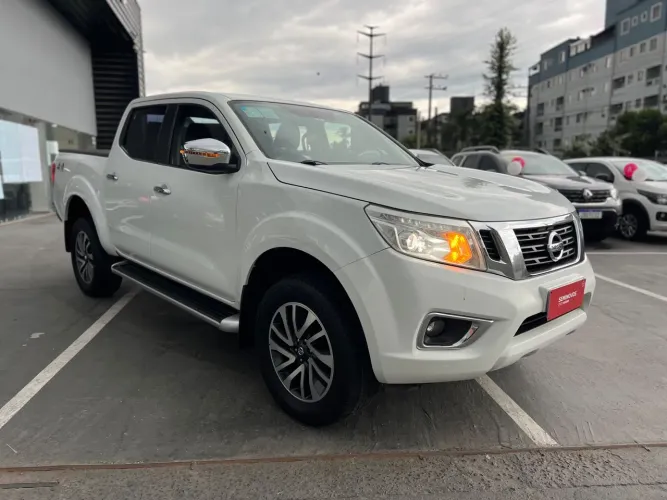 Nissan Frontier XE CD 4X4 2.3 Bi-TB Diesel Aut. 2022
