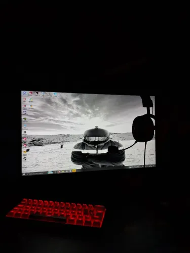 Pc gamer - Rizen 5 5600 - RTX 5060 - 16 gb ram - ssd 480 GB