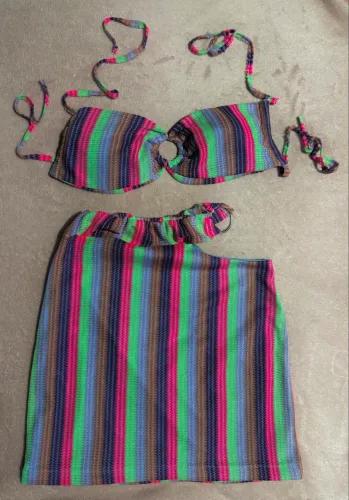 Lindo conjunto disponível