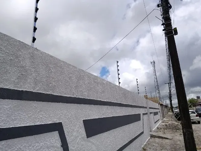 Cerca elétrica industrial