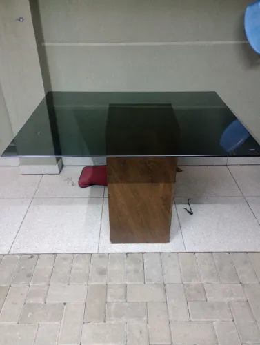 Mesa tampo de vidro
