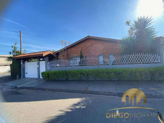 CASA PARA LOCAÇÃO EM ATIBAIA COM PISCINA