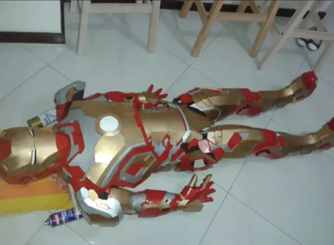 Fantasia Iron Man mk 42