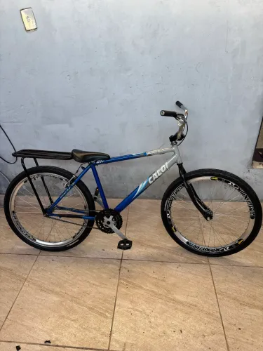 bicicleta montadinha