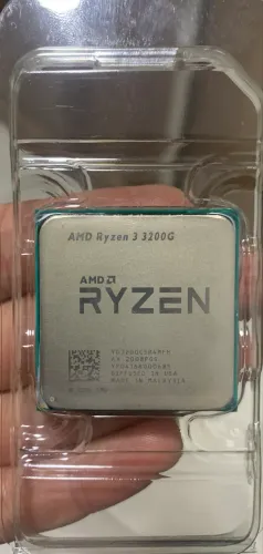 RYZEN 3 3200G