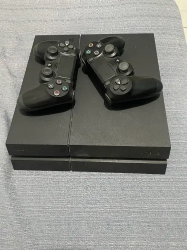 PS4 a venda