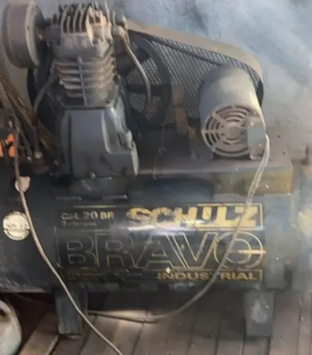 Compressor de ar Schulz Bravo 20pcm 175 libras alta pressão