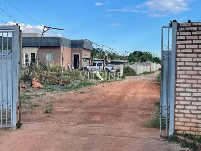 Lote que aceita carro no negócio!!!!