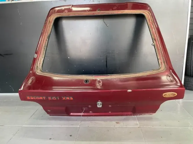 Tampa Traseira Porta Malas Escort Sapão Europeu MK5 93-96