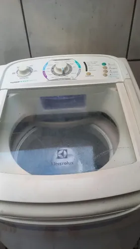 Maquina de lavar com defeito