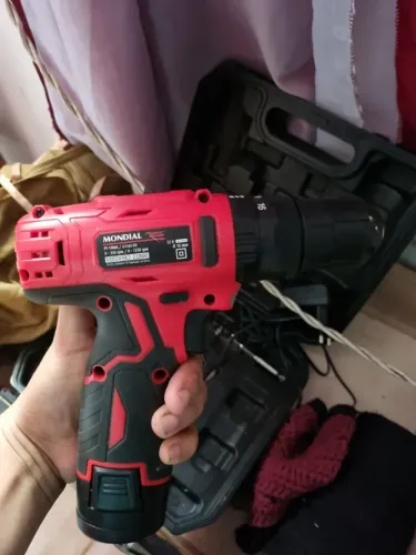 Furadeira Parafusadeira de impacto 3/8" a bateria 12V com maleta e acessórios