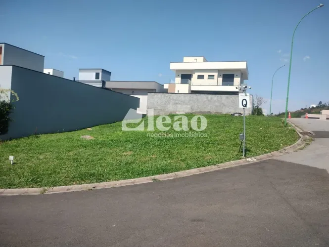 Condomínio Mont Alcino - Terreno Esquina Plano Condominio Mont Alcino