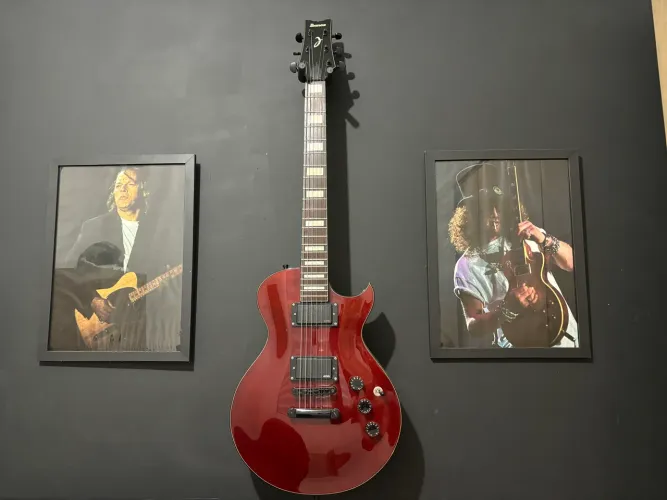 Guitarra Ibanez Art100dx kit EMG 81 85