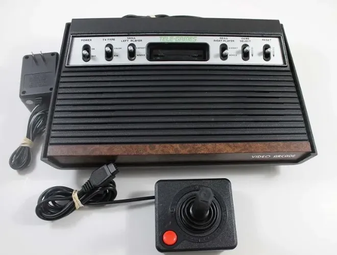 Console Atari 2600 Sears Telegames 6 Switches Original