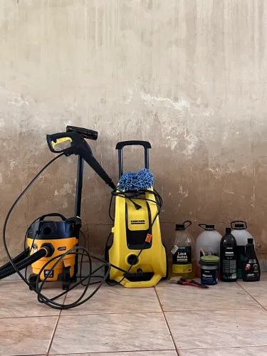 Equipamentos e produtos lava jato