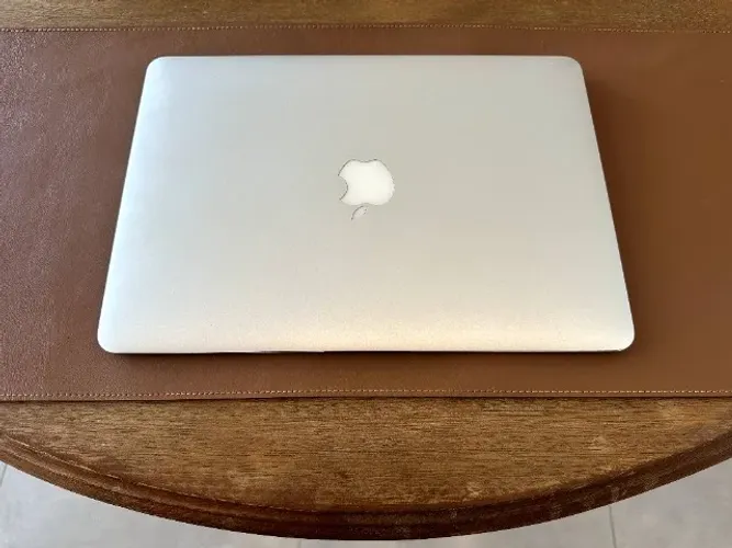 MacBook Air 2011 em perfeito estado