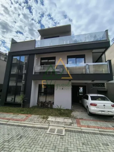 Sobrado Alto Padrão Santa Felicidade