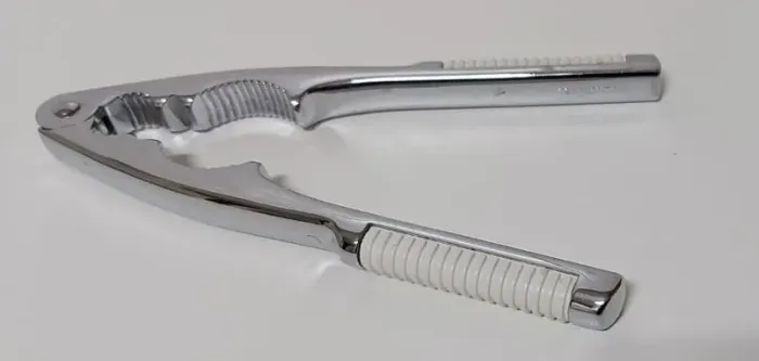Quebra nozes Tramontina ou Talher para salada ou batata Hércules inox .