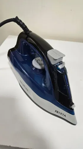 Ferro de Passar a Vapor e a Seco Britânia - FB197A Azul e Preto
