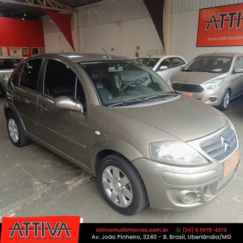 Citroen C3 GLX 1.4/ GLX Sonora 1.4 Flex 8V 5P 2012