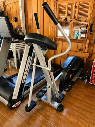 Esteira Profissional X4 Lion Fitness + Eliptico Lion LF 200