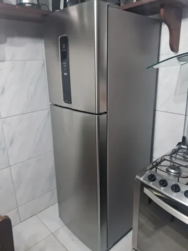 Geladeira Eletrolux nova inox