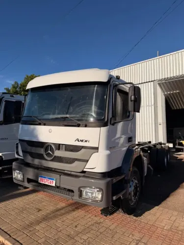 Mercedes-Benz Axor 1933 6x2