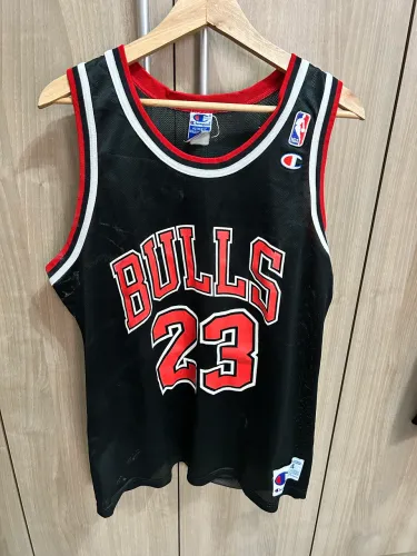 Camiseta Preta Chicago Bulls Michael Jordan 23