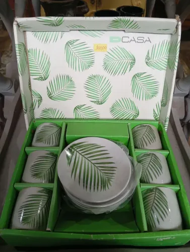 Jogo de café em porcelanas na caixa DCASA