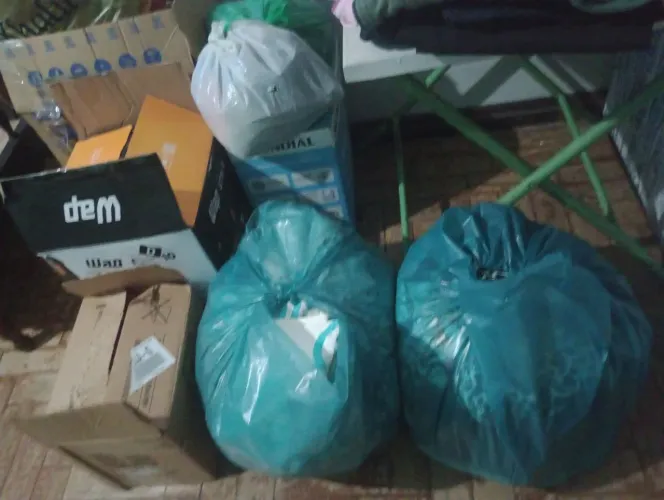 Lote de roupa para brecho