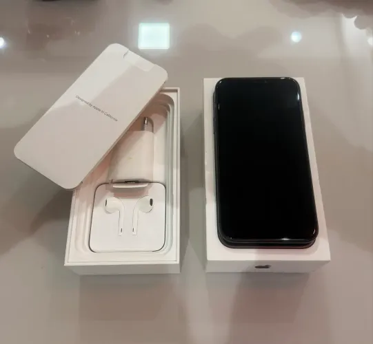 iPhone 11 Preto Completo Impecável 