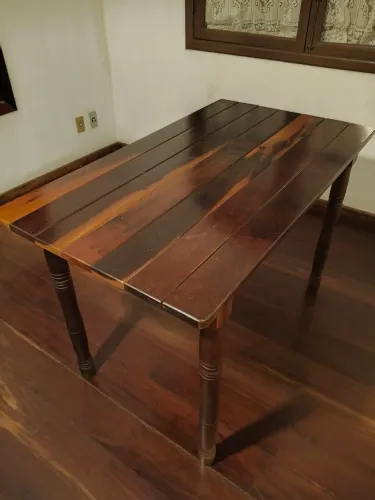MESA COM MADEIRA JACARANDÁ MACIÇA RETRÔ!