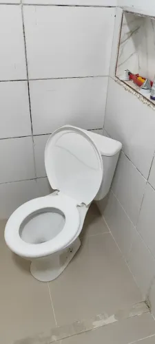 Vendo vaso Deca com caixa acoplada