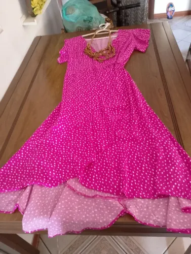 Vestido e colar