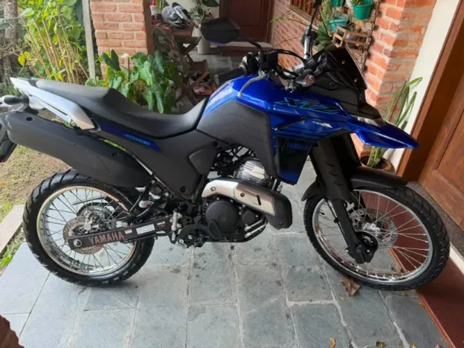 YAMAHA/XTZ 250 LANDER 8 MESES DE USO