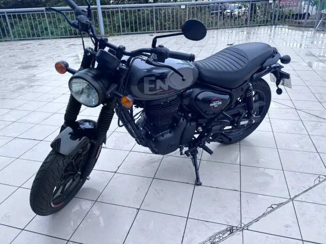 Royal Enfield Hunter 350cc 2026 - Vendedora Fernanda