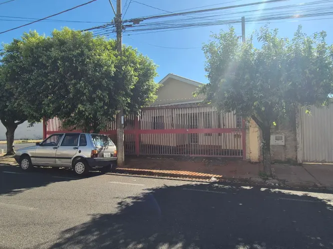 Alugo casa para comércio