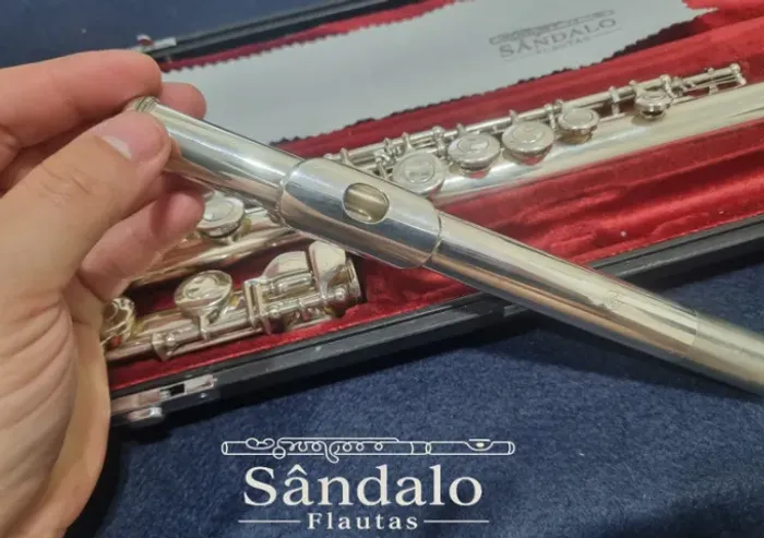 Flauta Yamaha YFL-211S Banhada a prata + Estojo + Brinde Flanela Deluxe