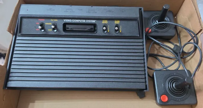 Atari 2600 Polyvox Completo + Coleção de Jogos + Manuais Originais