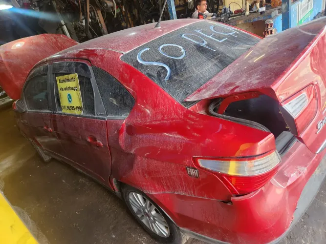 Fiat Gran Siena Attractive 1.4 Evo 2016 completa ( sucata para retirada de Peças)