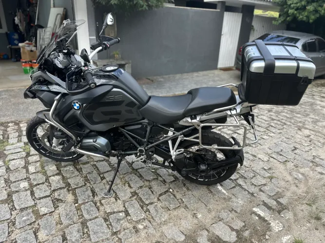 BMW 1200 , em meu nome, moto estado de 0k, revisão na BMW
