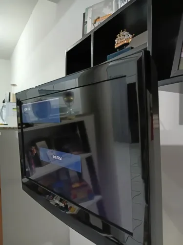 TV e suporte 