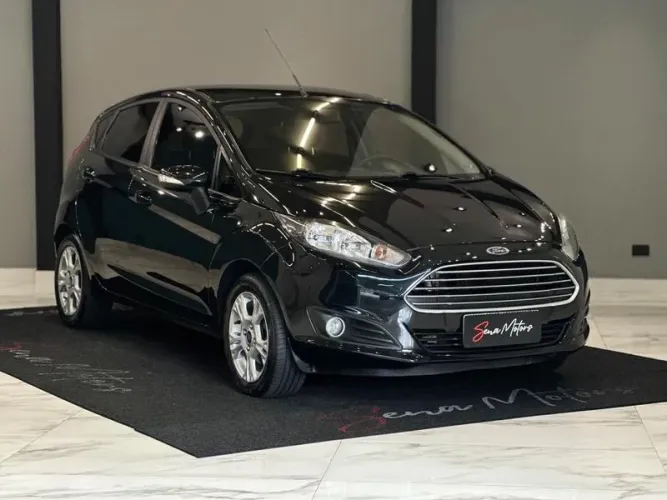 Ford Fiesta SEL 1.6 16V Flex Mec. 5P 2017