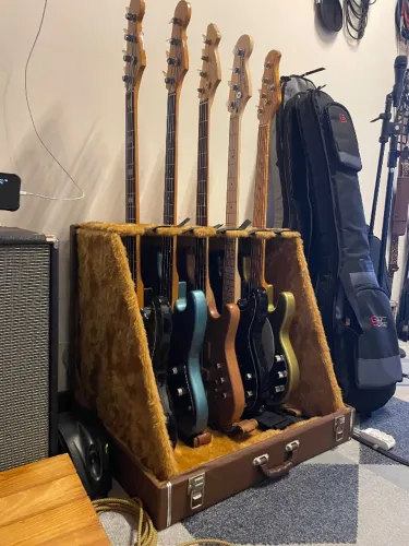 Suporte Estante Case Rack Para 6 Guitarras Baixos Vintage