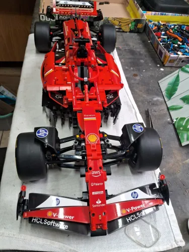 Lego Ferrari SF 24