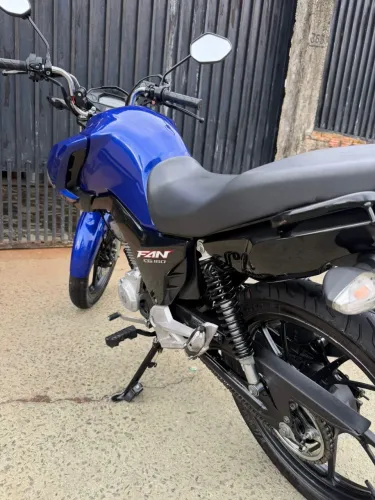 Vendo fan 160 ano 2022 moto zera
