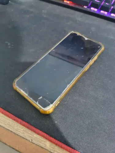 Motorola e6s com caixa e carregador 